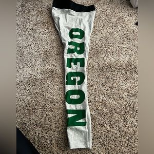 NWT Nike Small Oregon pants